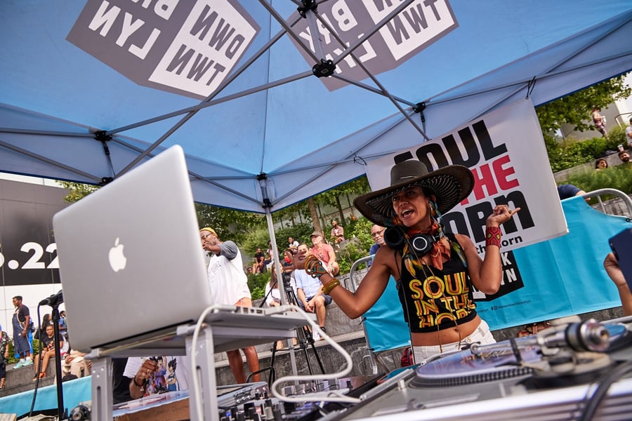 Downtown Brooklyn Pop-up 10x10 Tent