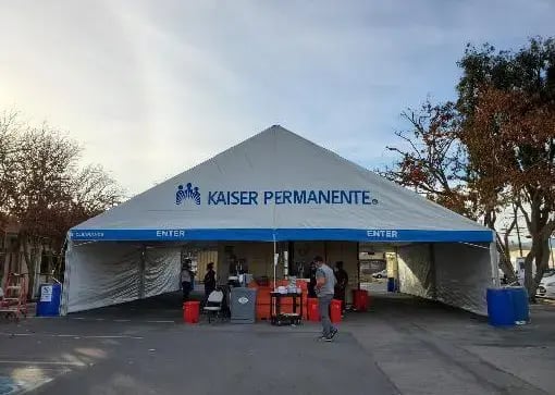 drive-thru-vaccination-tents-kaiser-permanente