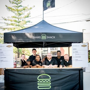 shakeshacknashville_10x10_monarchtent_blacklegs_counter_blacklegs_crop